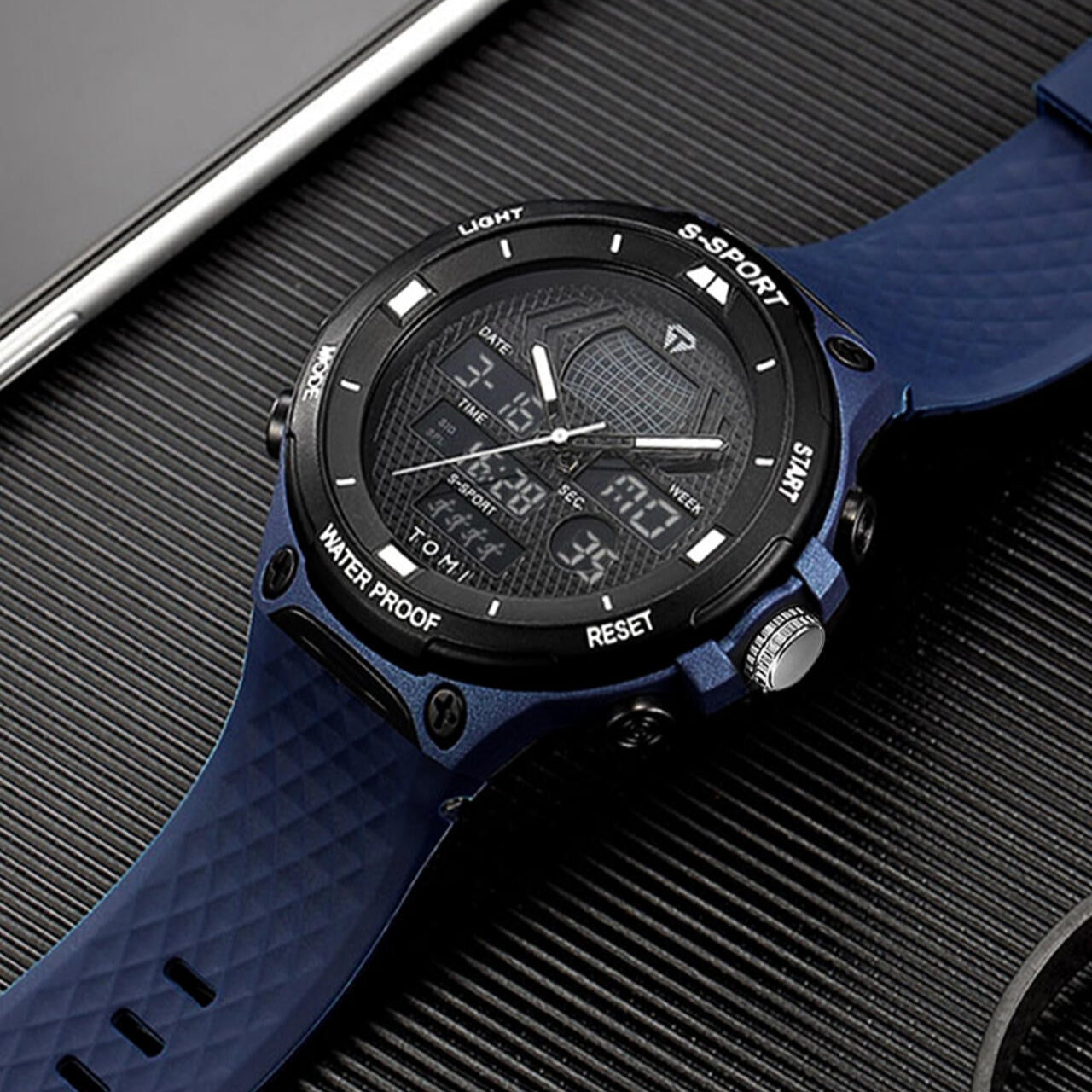 TOMI T215 — Tiempo Indestructible